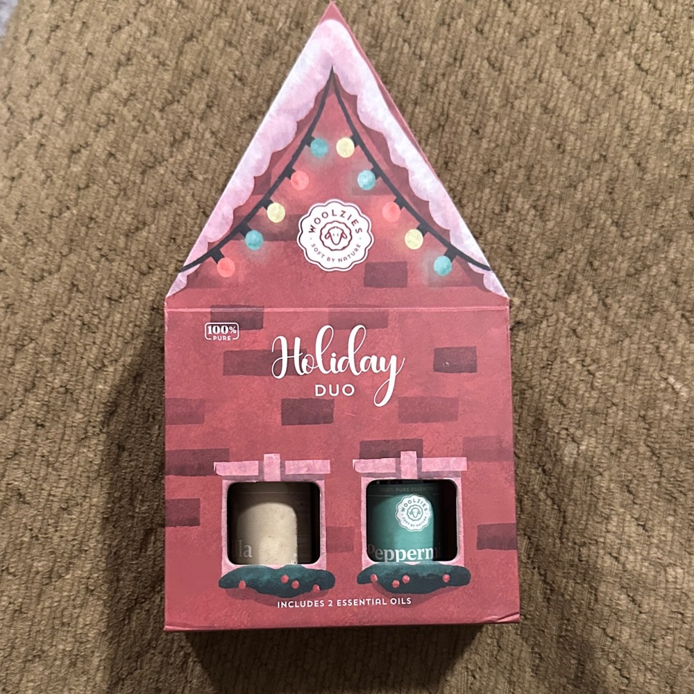 Woolzies Holiday Duo Essential Oils Set peppermint and vanilla